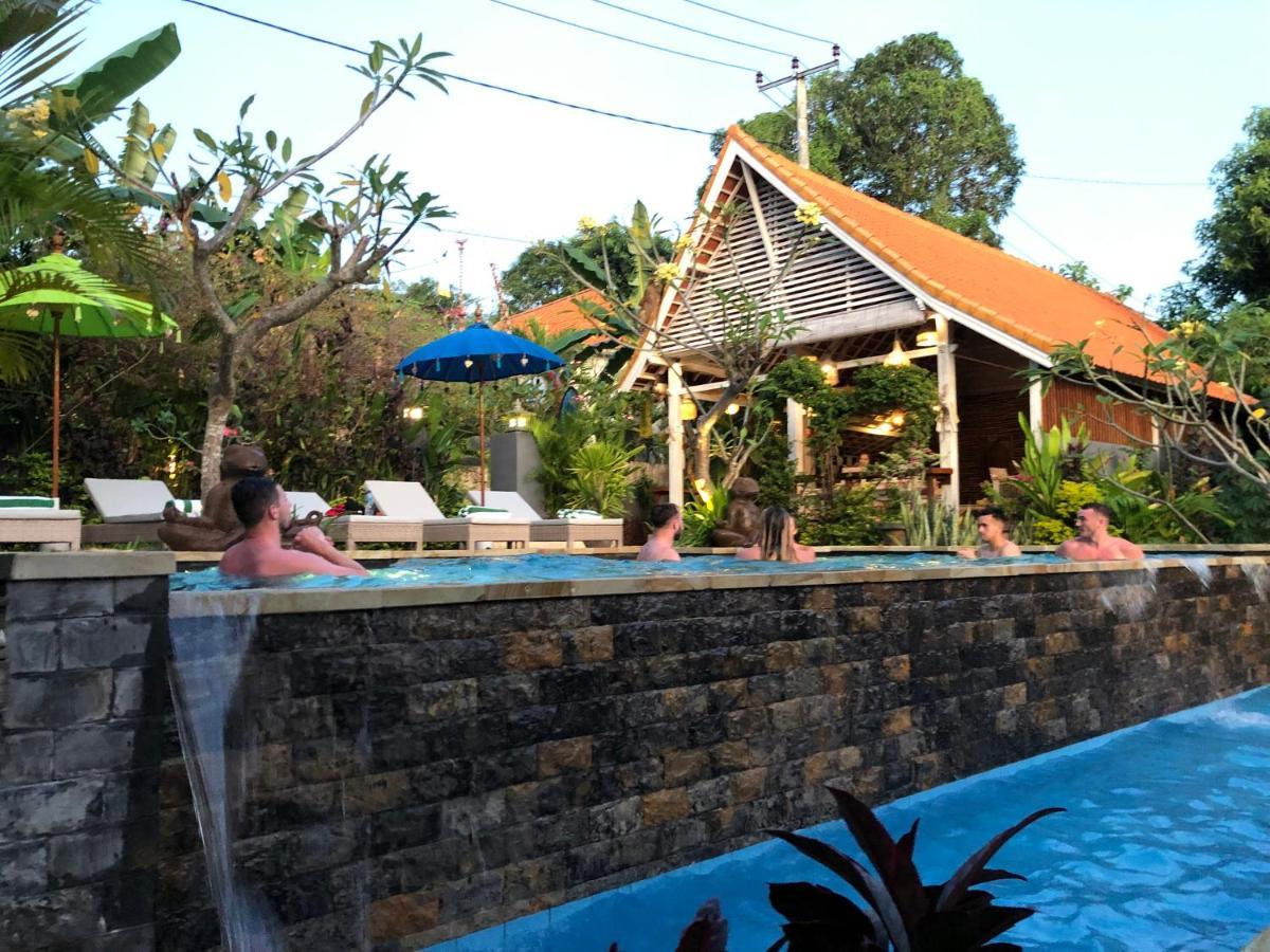 Le Biu Garden View Hotel Lembongan Exterior foto