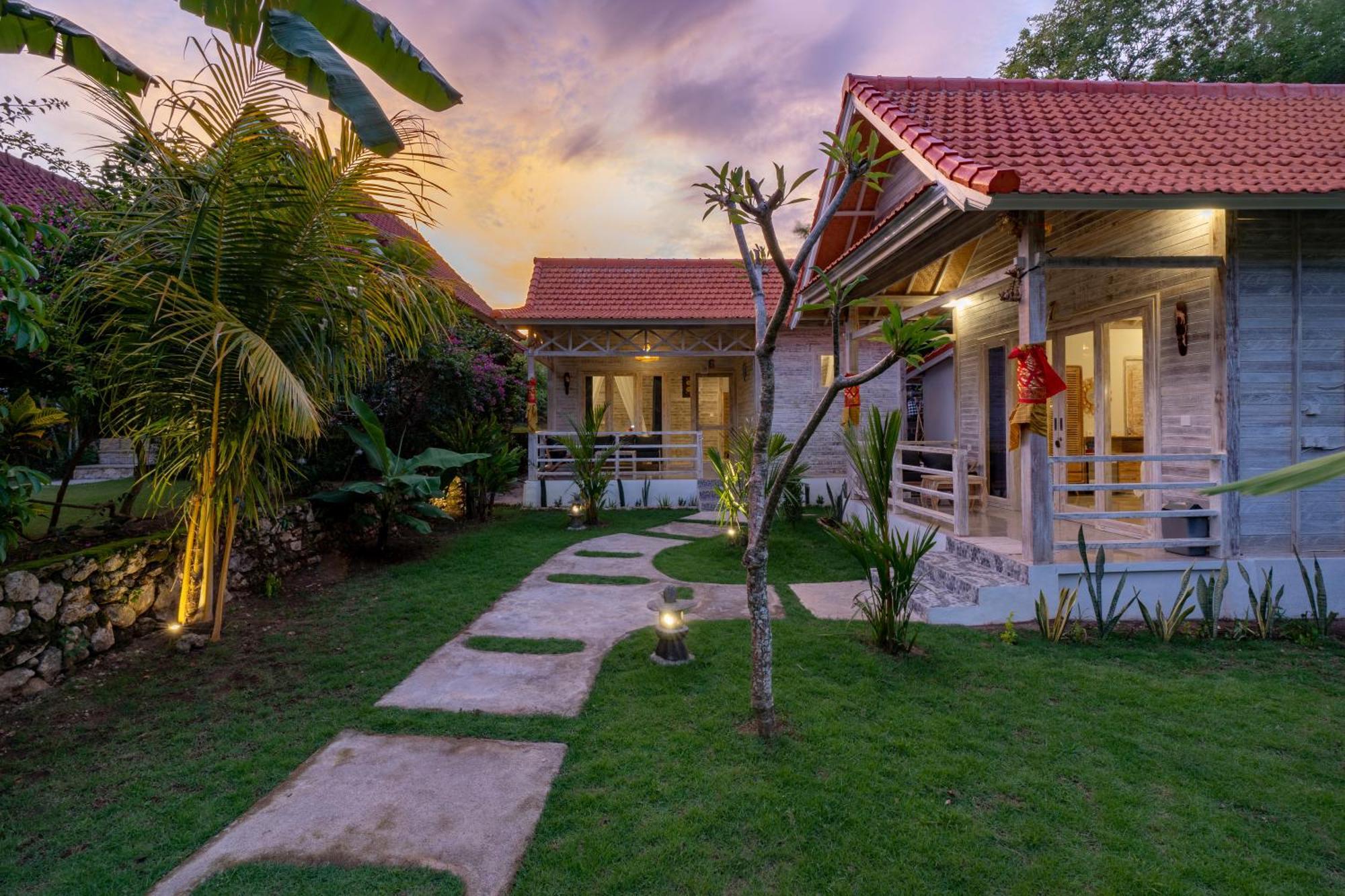 Le Biu Garden View Hotel Lembongan Exterior foto
