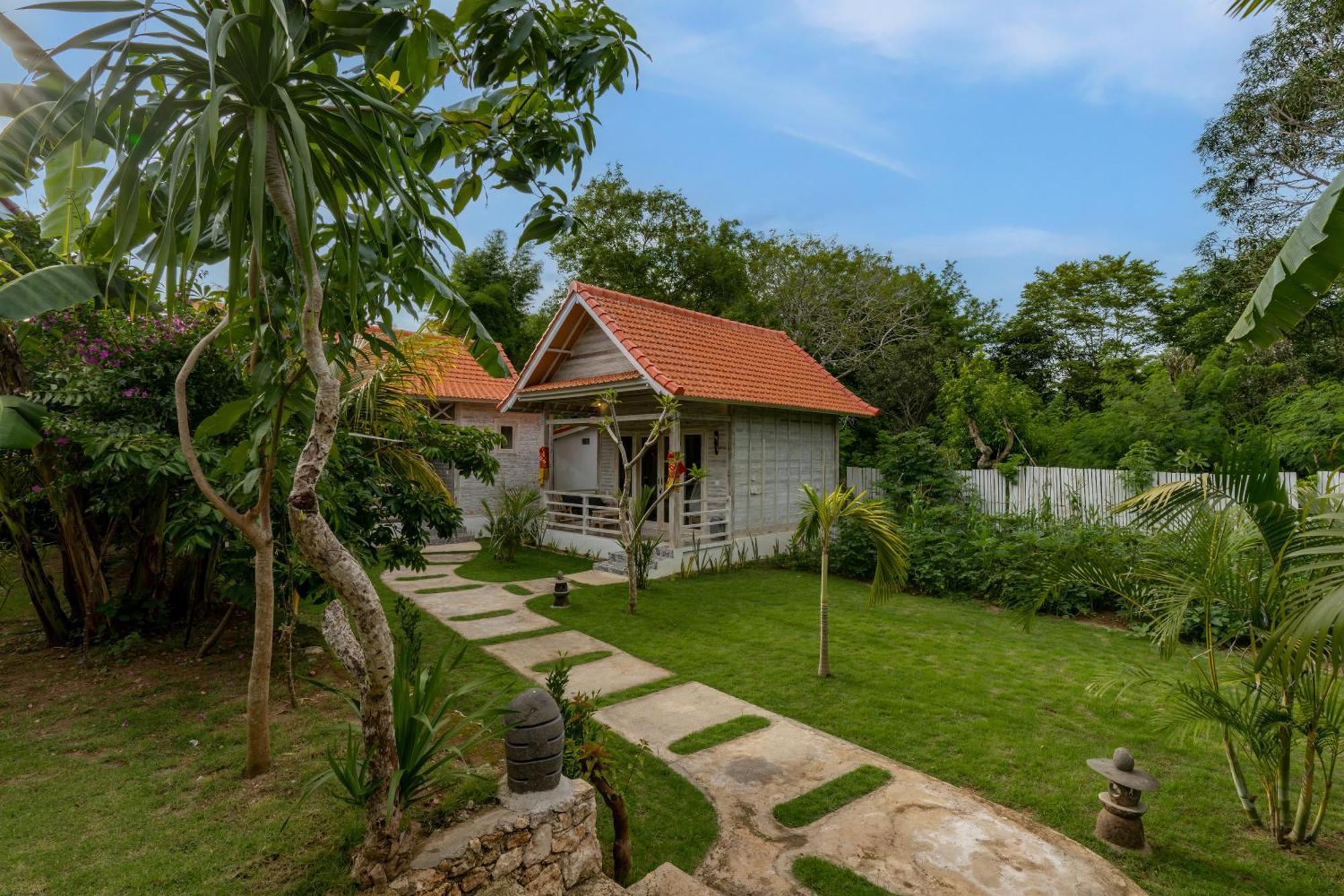 Le Biu Garden View Hotel Lembongan Exterior foto
