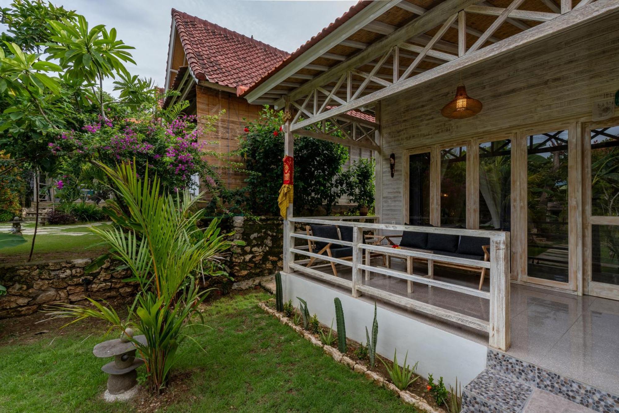 Le Biu Garden View Hotel Lembongan Exterior foto