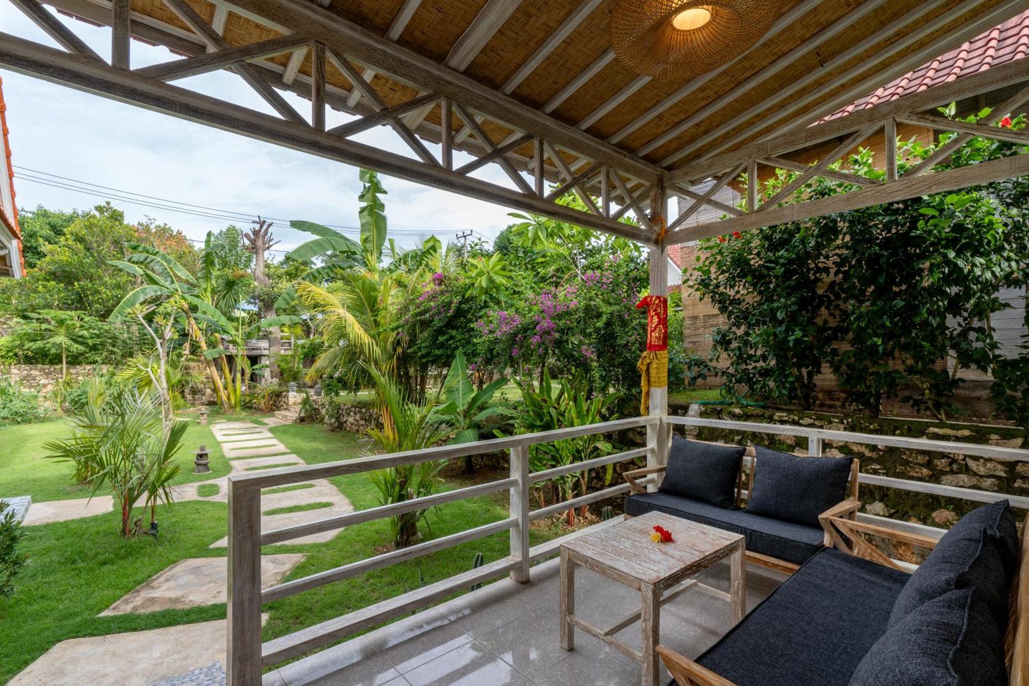 Le Biu Garden View Hotel Lembongan Exterior foto